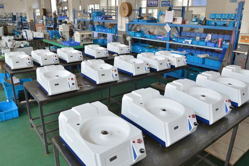Taller de ensamblaje de durómetros