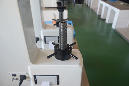 Tornillo de plomo de recubrimiento cromado